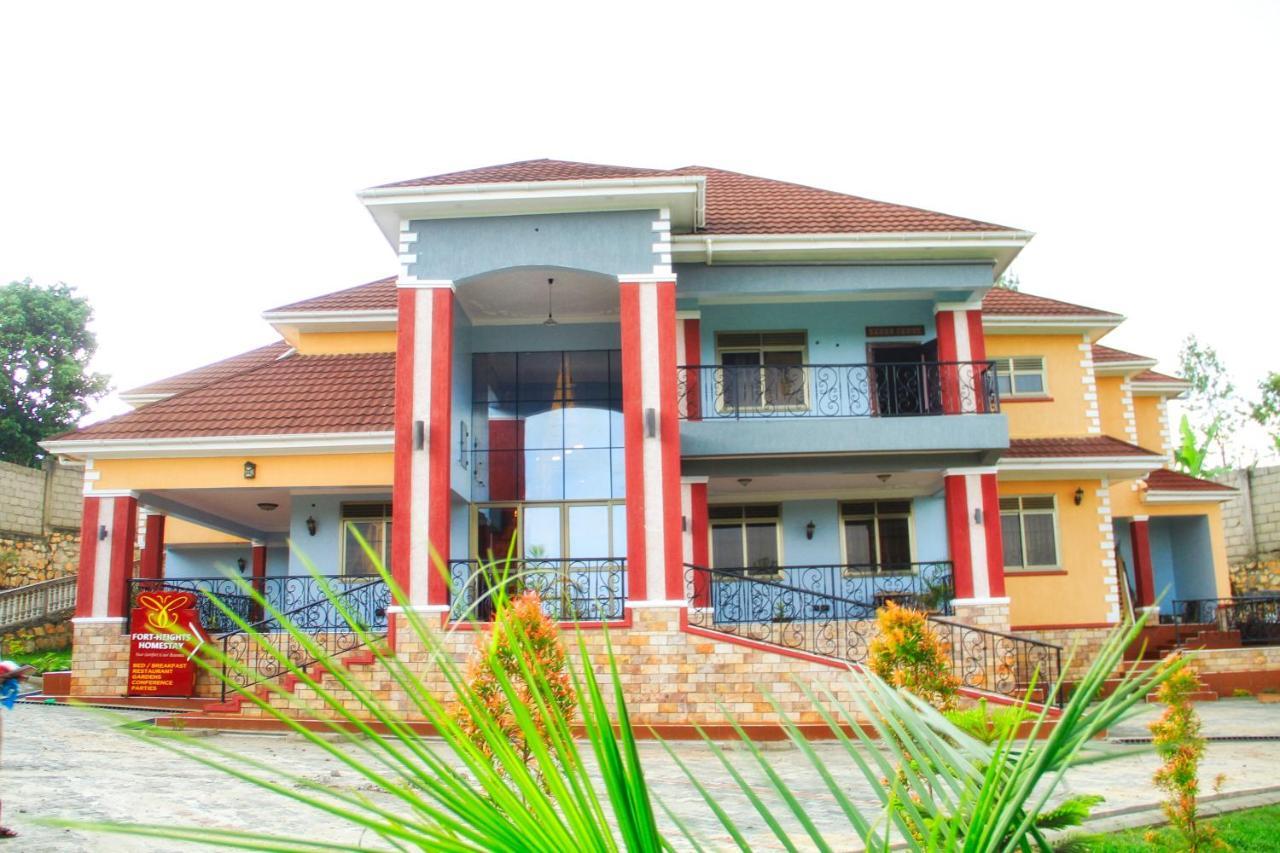 Fort Heights Homestay Fort Portal Ngoại thất bức ảnh